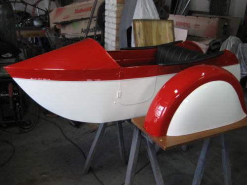 Double seat LS 29 gondola project with painted mudguard